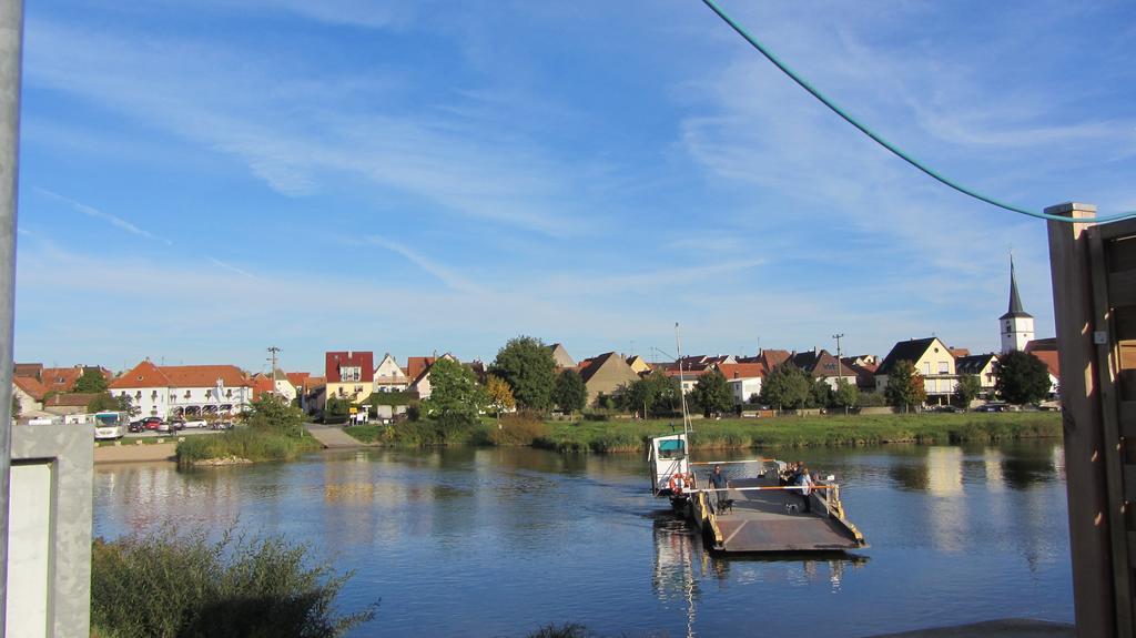 Pension Am Weinberg Bed & Breakfast Mainstockheim Zewnętrze zdjęcie