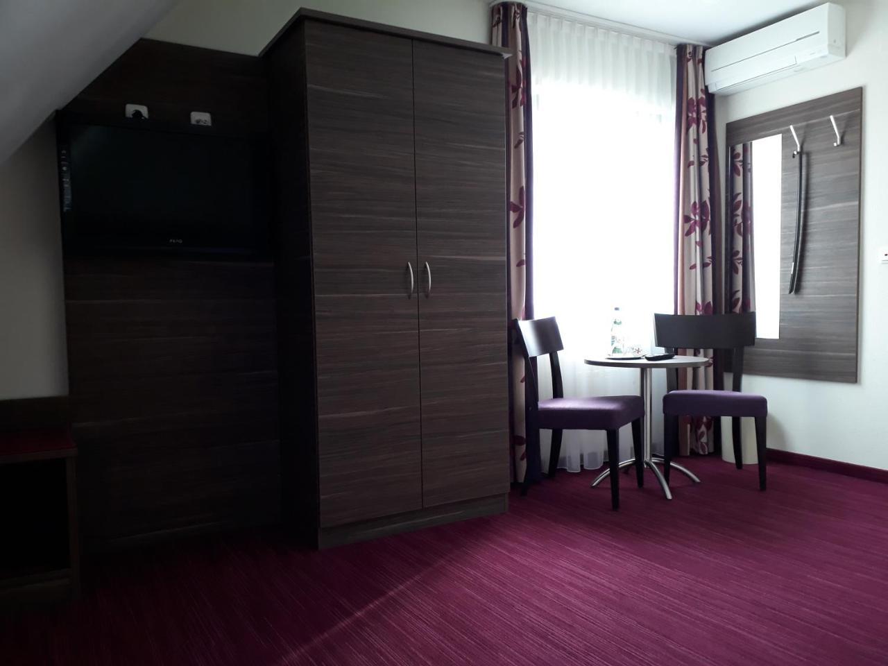 Pension Am Weinberg Bed & Breakfast Mainstockheim Zewnętrze zdjęcie